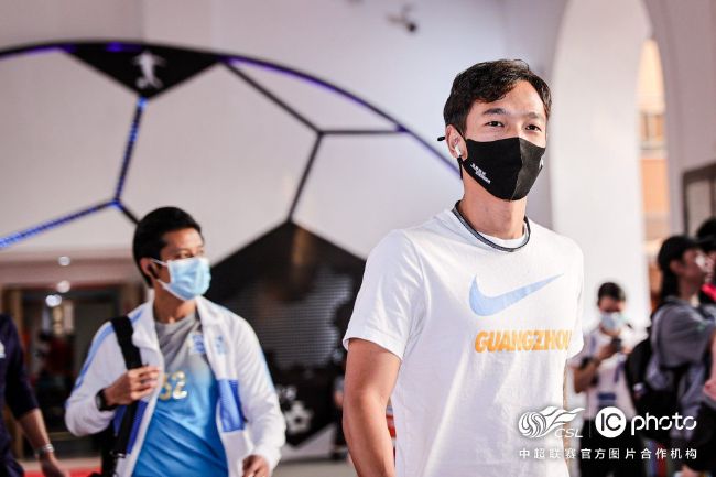 少妇含羞破瓜激情