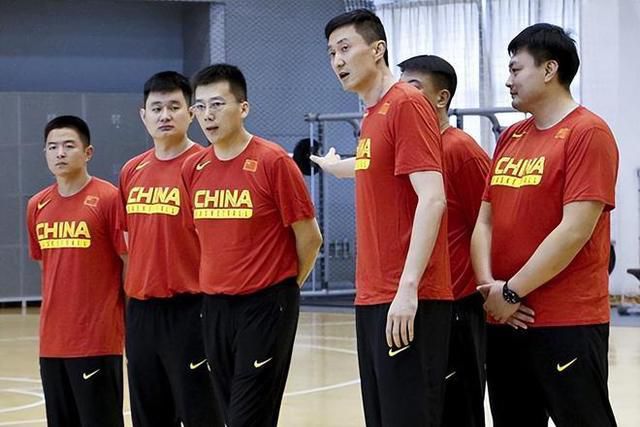 小樱玉足脚交榨精footjob