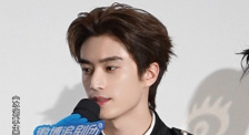 胸大边揉边从后面进去视频